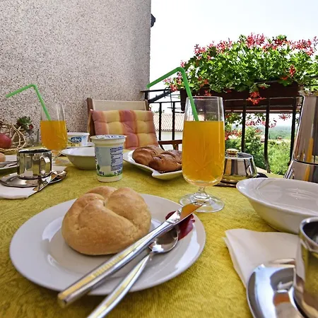 Holiday House Lena Pensjonat Baderna