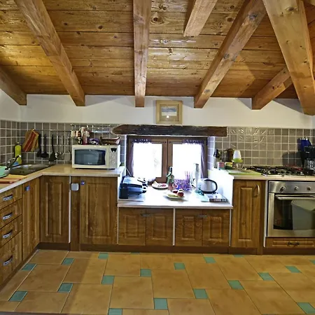 Holiday House Lena Pensjonat Baderna