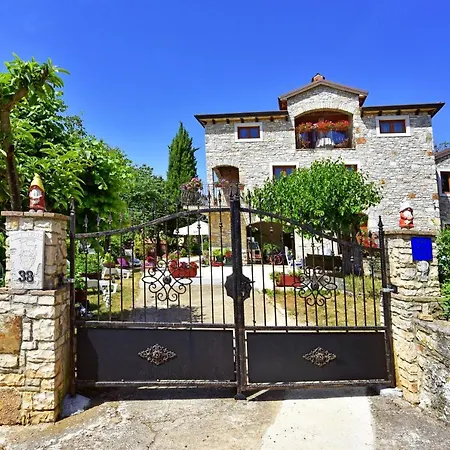 Holiday House Lena * Baderna